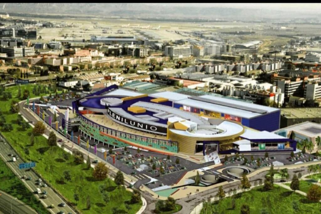 Cerca Airport, Riyadh Air, Ifema, Eisenhower, Wifi, 4 Personas Μαδρίτη Εξωτερικό φωτογραφία